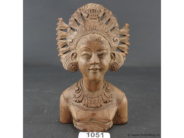 In teakhout gesneden buste van een indische dame - afbeelding 1 van  5