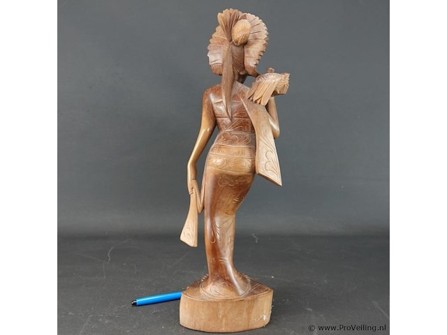 In teakhout gesneden indische dame - afbeelding 4 van  5