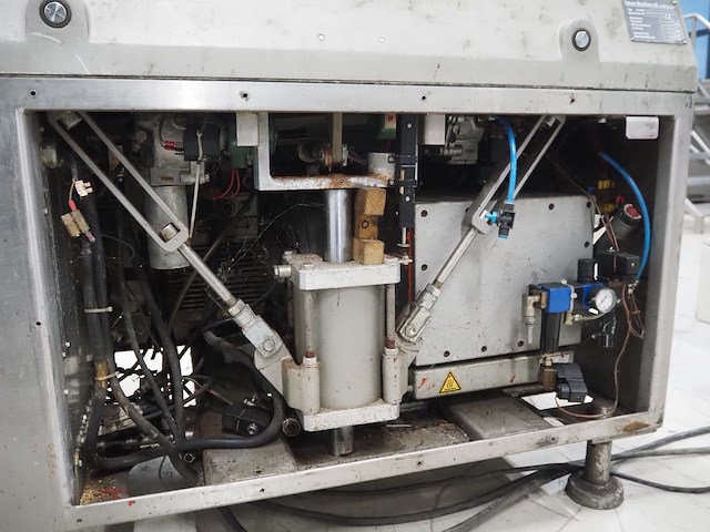 Inauen maschinen ag - afbeelding 2 van  12