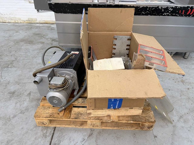 Inauen vc999 - rs compact - dieptrekverpakkingsmachine - afbeelding 10 van  12