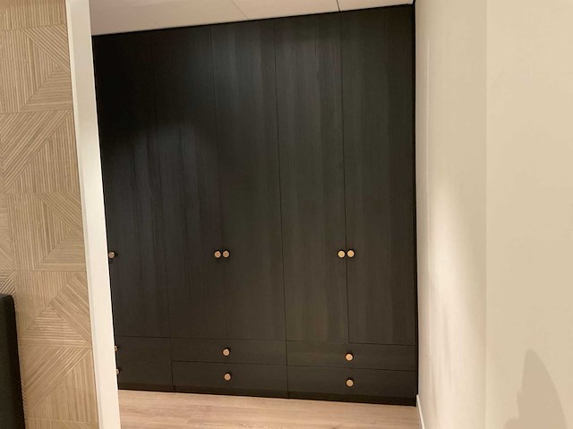 Inbouw kledingkast - afbeelding 1 van  9