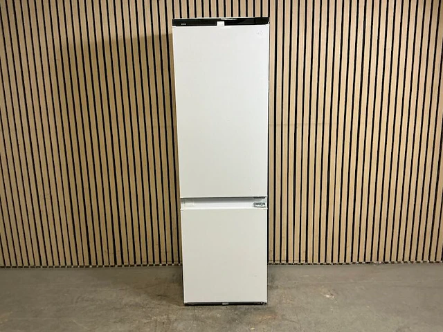 Inbouw koel-vriescombinatie atag, ksc6178nep - afbeelding 1 van  6