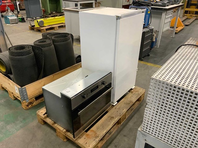 Inbouw koelkast en inbouw oven - afbeelding 2 van  4