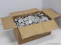 Inbouwbeugels t.b.v. zonnepanelen - ca. 200 stuks - afbeelding 1 van  4