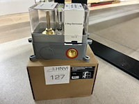 Inbouwbox sky basisgarnituur voor 2-weg inbouw thermostaat. - afbeelding 1 van  3