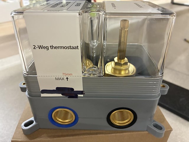 Inbouwbox sky basisgarnituur voor 2-weg inbouw thermostaat. - afbeelding 2 van  3
