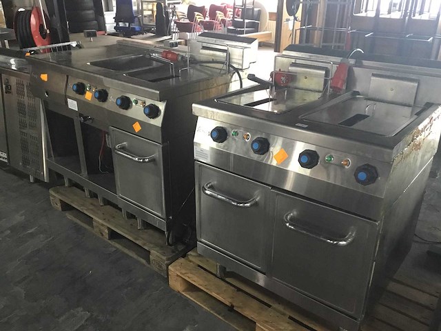 Inbouwkeuken - afbeelding 1 van  12