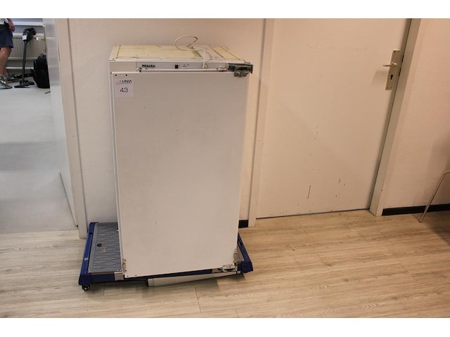 Inbouwkoelkast miele, afm. 56 x 55 x102 cm. - afbeelding 1 van  2
