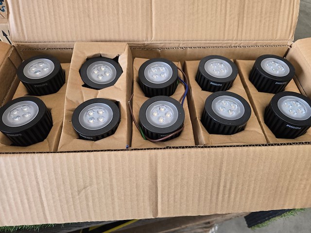 Inbouwspots 8 x 10 stuks philips - afbeelding 1 van  5