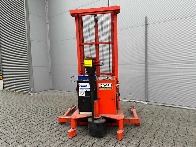 Incab milano - 1998 - elektrische breedspoorstapelaar 700kg - afbeelding 3 van  5