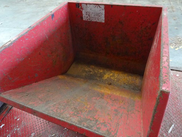 Indapp - 2000 - tkb 900 - kantelbak 0,9m3 - afbeelding 4 van  5