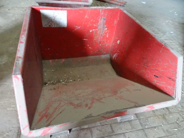 Indapp - 2000 - tkb900 - kantelbak 0,9m3 - afbeelding 4 van  5