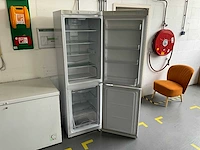 Indesit - koel- en vriescombinatie - afbeelding 3 van  5