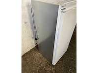 Indesit ibc12ac21r | inbouw koelkast | 122cm | sleepdeur | 209l | energy f - afbeelding 3 van  4