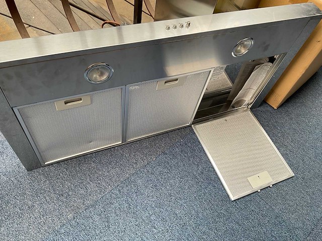 Indesit ihbs9.5 amx rvs afzuigkap 90cm - afbeelding 2 van  5