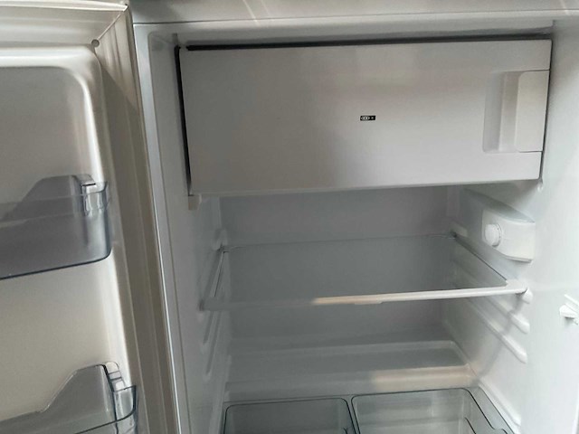 Indesit insz902aa koelkast - afbeelding 2 van  4