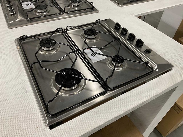 Indesit paa642 inbouw gas kookplaat - afbeelding 2 van  3