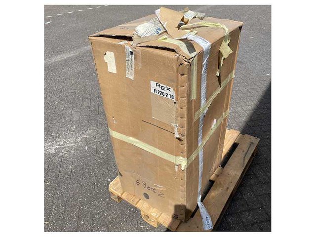 Indesit rg1191w free standing refrigerator compact 115v - afbeelding 4 van  5