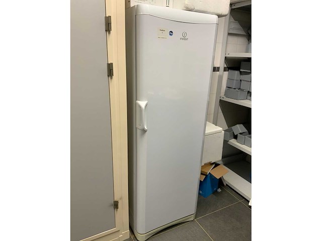 Indesit ufan 400 koelkast - afbeelding 2 van  4