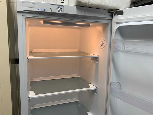 Indesit ufan 400 koelkast - afbeelding 3 van  4