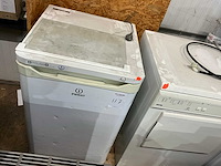 Indesit vrieskast - afbeelding 2 van  5