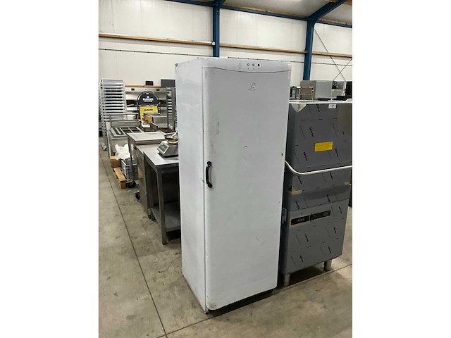 Indesit vrieskast - afbeelding 1 van  2