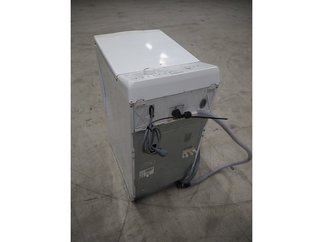 Indesit - afbeelding 4 van  10