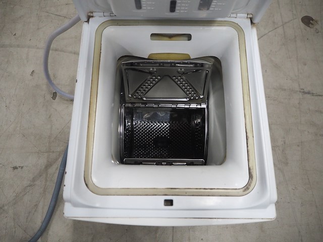 Indesit - afbeelding 6 van  10