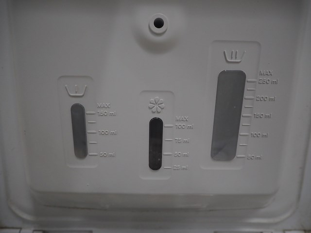 Indesit - afbeelding 9 van  10