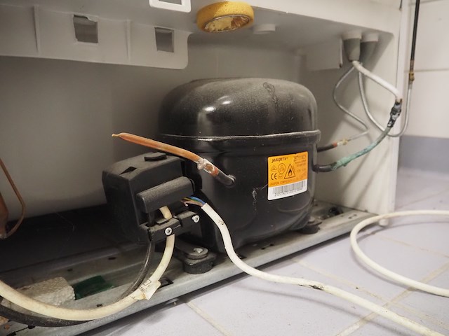 Indesit - afbeelding 9 van  10