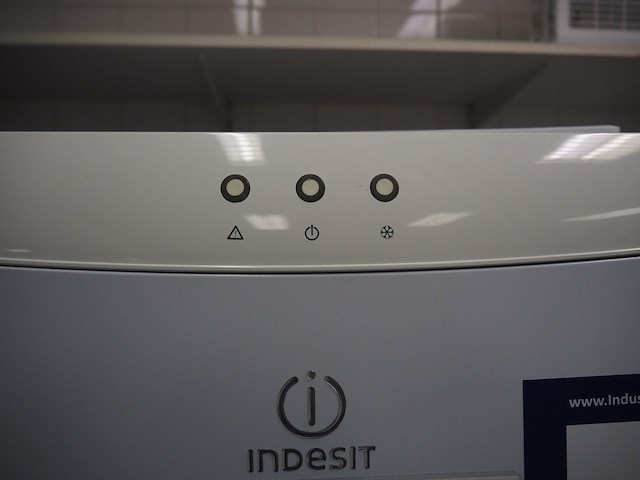 Indesit - afbeelding 7 van  10