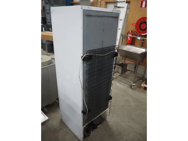 Indesit - afbeelding 4 van  8