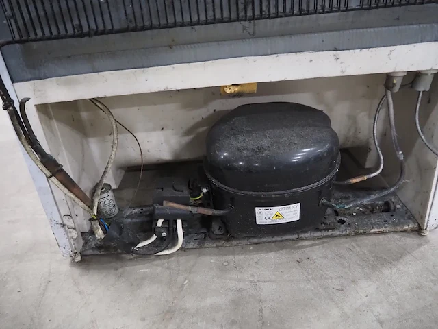 Indesit - afbeelding 7 van  8