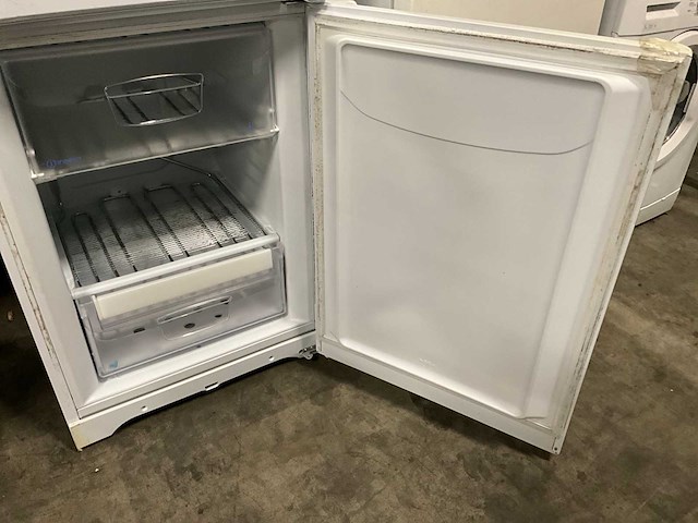 Indisit biaa12p koel/vries combinatie - afbeelding 5 van  5