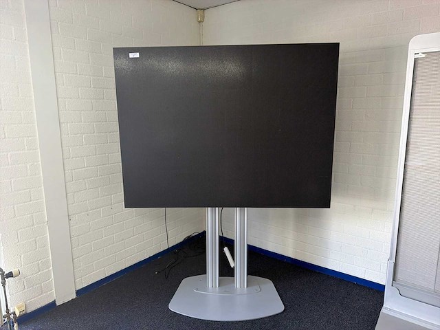 Indoor full color led display – ph2.9 op steun - afbeelding 1 van  9