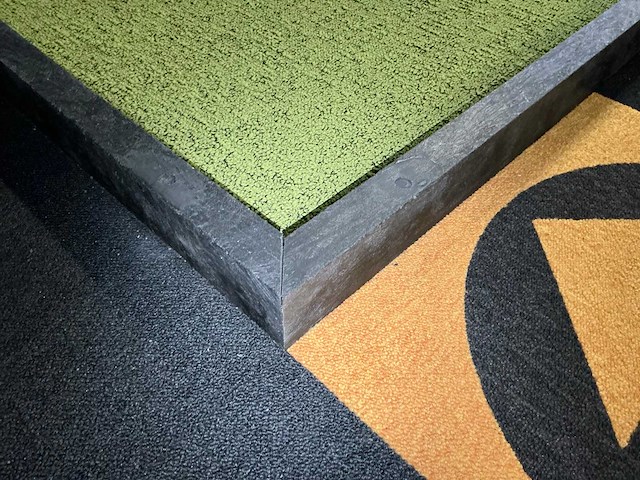 Indoor midgetgolfbaan (14 holes) - afbeelding 13 van  21