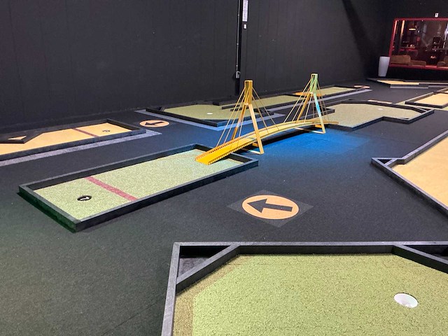 Indoor midgetgolfbaan (14 holes) - afbeelding 21 van  21