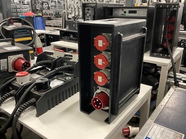 Indu electric stroomverdeler - afbeelding 1 van  4