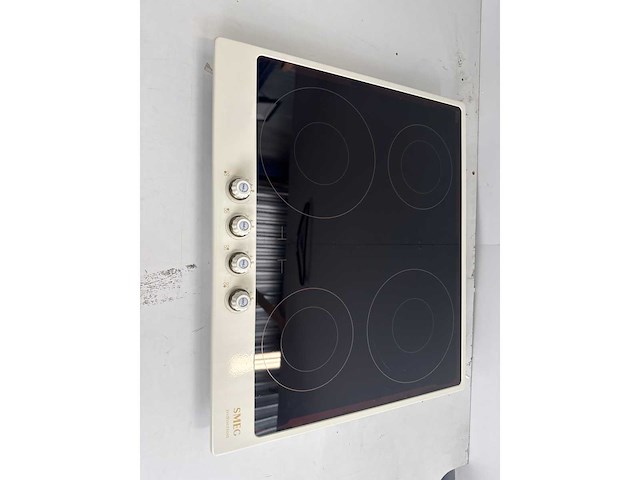Inductiekookplaat smeg, cortina si764pom, crème - afbeelding 2 van  2