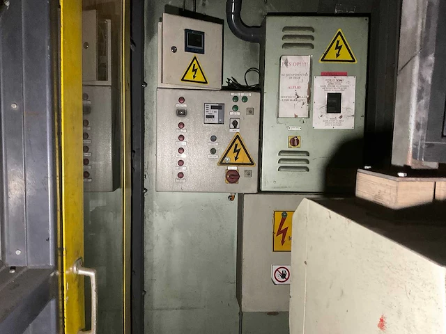 Inductotherm - 2001 - gietmachine - afbeelding 12 van  34