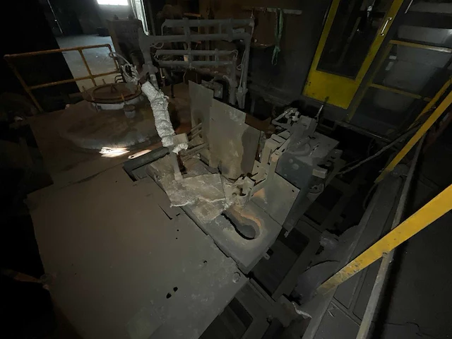 Inductotherm - 2001 - gietmachine - afbeelding 16 van  34