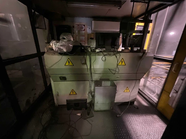 Inductotherm - 2001 - gietmachine - afbeelding 48 van  61