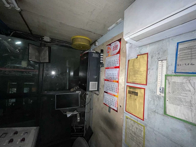 Inductotherm - 2001 - gietmachine - afbeelding 6 van  61