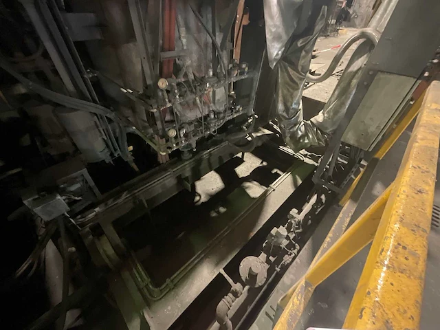 Inductotherm - 2001 - gietmachine - afbeelding 43 van  61