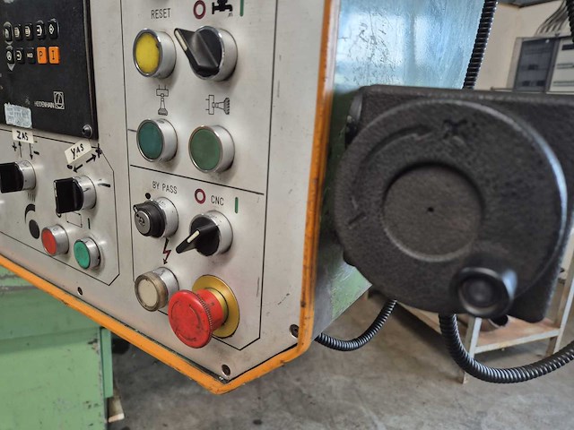 Induma - mbm-22 - bedfreesmachine met heidenhain tnc 355 - afbeelding 4 van  30