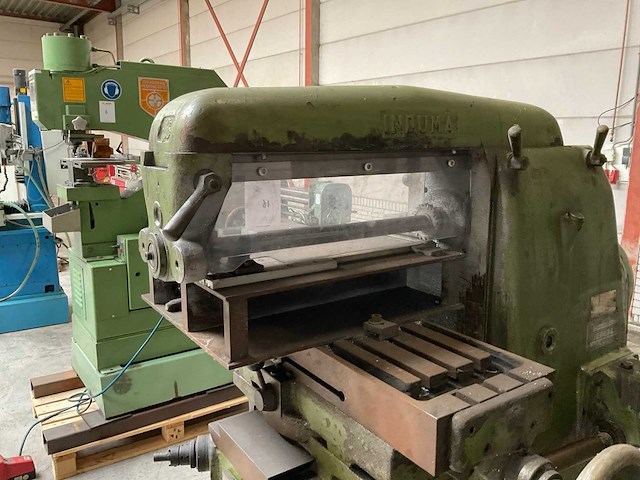 Induma fum-2-e universele freesmachine - afbeelding 10 van  11