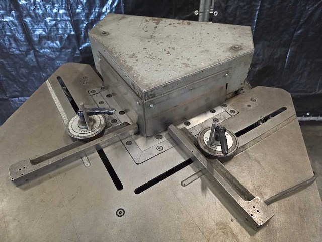 Indumasch siegen - uh 220 4 - overige plaatbewerkingsmachines - afbeelding 5 van  9