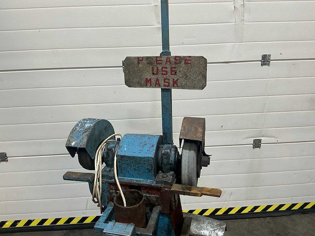 Industrial pillar grinder double slijpsteen - afbeelding 3 van  8
