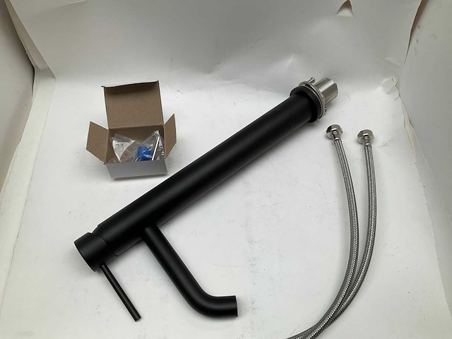 Industrial taps wastafelmengkraan hoog model gestructureerd mat zwart - afbeelding 8 van  9