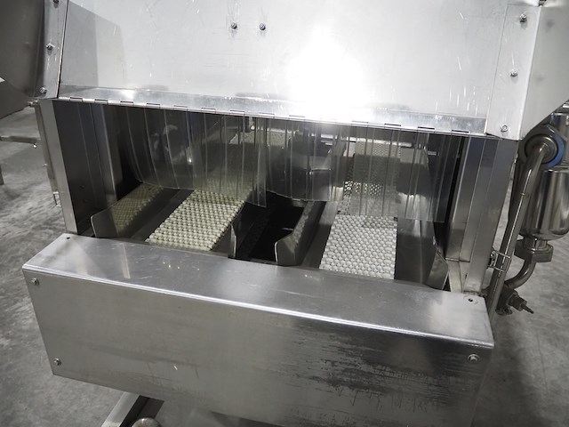 Industrial washing machines - afbeelding 15 van  19